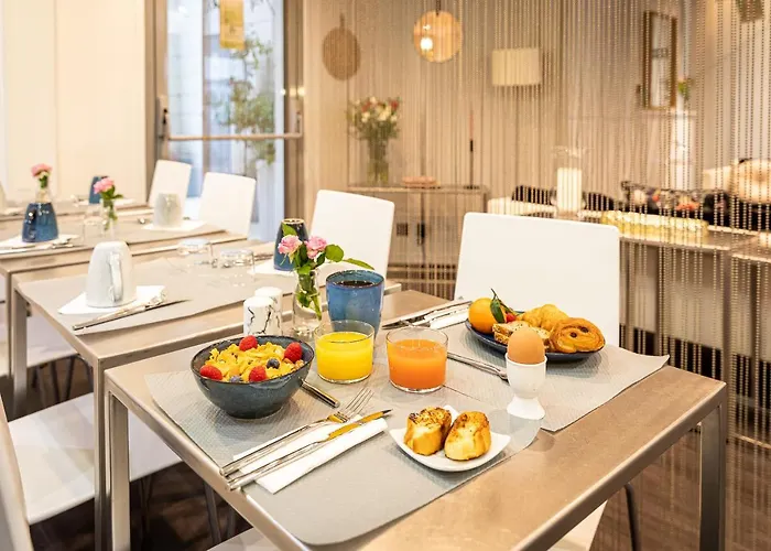 Hotel Glasgow Monceau By Patrick Hayat