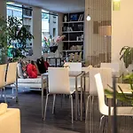 Glasgow Monceau By Patrick Hayat 3* パリ