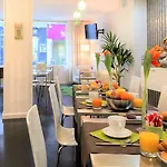 Glasgow Monceau By Patrick Hayat 3*