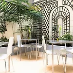 Glasgow Monceau By Patrick Hayat