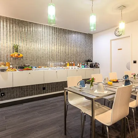 Hotell Glasgow Monceau By Patrick Hayat