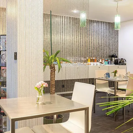 Hotell Glasgow Monceau By Patrick Hayat Paris