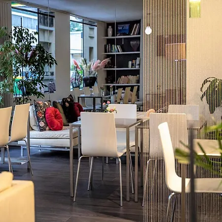 Glasgow Monceau By Patrick Hayat 3* パリ