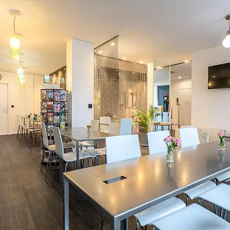 Glasgow Monceau By Patrick Hayat Paris