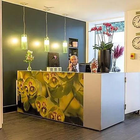 Glasgow Monceau By Patrick Hayat Hotel 3*