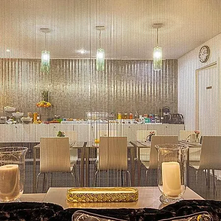 Glasgow Monceau By Patrick Hayat 3* Parijs