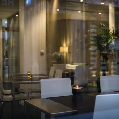 Hotel Glasgow Monceau By Patrick Hayat Paris