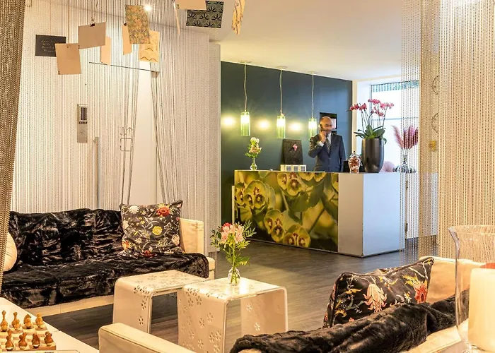 Glasgow Monceau By Patrick Hayat 3*