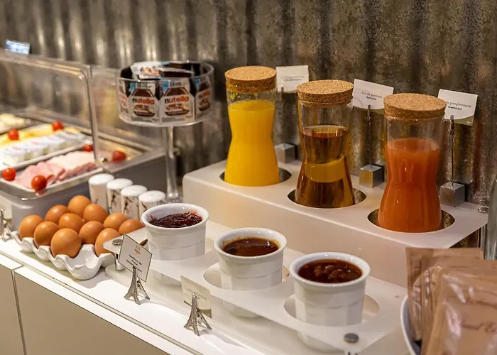 Glasgow Monceau By Patrick Hayat מלון