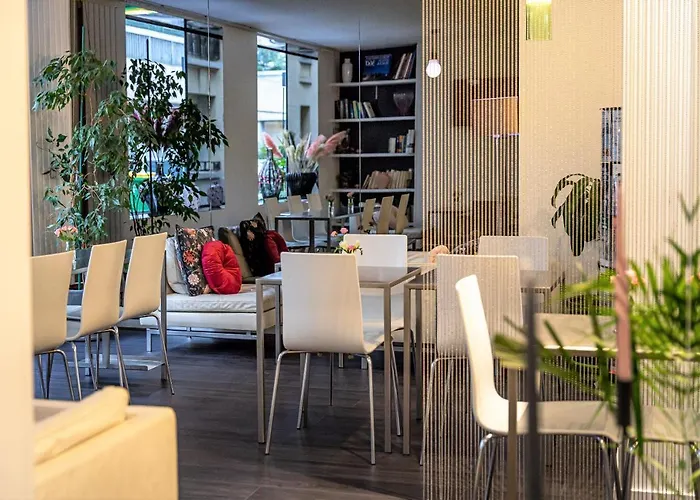 Glasgow Monceau By Patrick Hayat 3* פריז