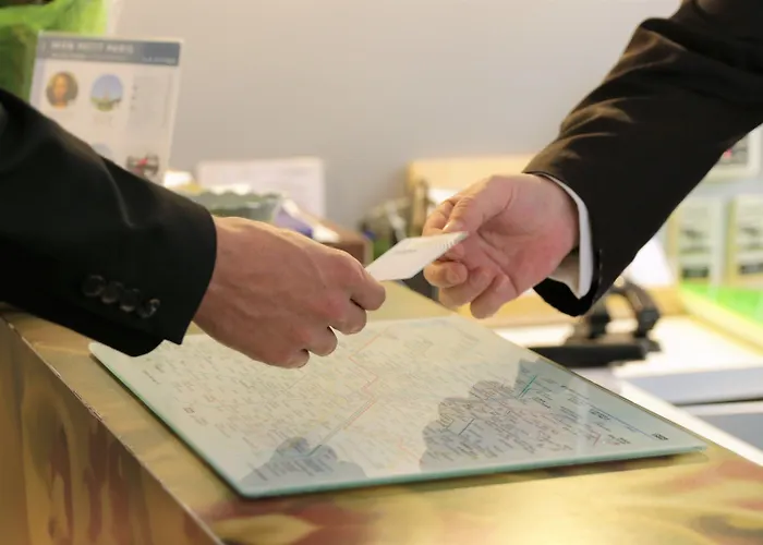 Glasgow Monceau By Patrick Hayat