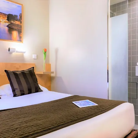 Hotel Glasgow Monceau By Patrick Hayat Paris