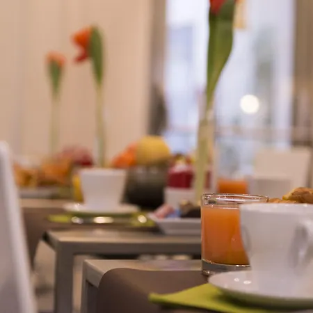 Hotel Glasgow Monceau By Patrick Hayat 3*
