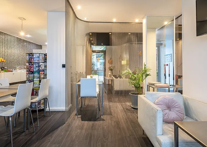 Glasgow Monceau By Patrick Hayat Hotel 3*